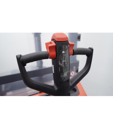 Apilador eléctrico 1.200 kg y elevación a 1.600 mm