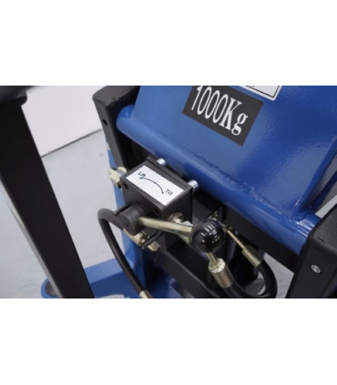 Transpaleta volcadora manual